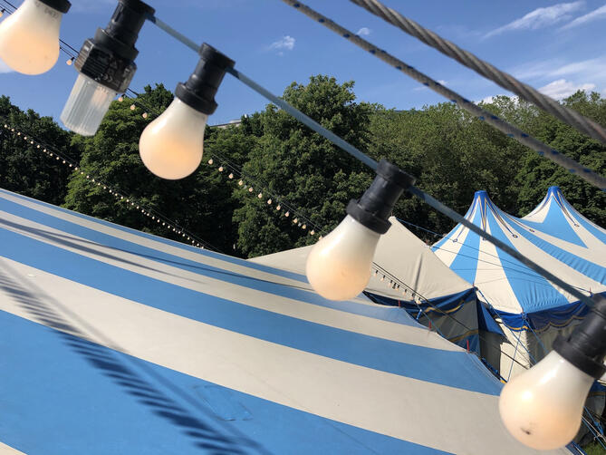 Roncalli tent